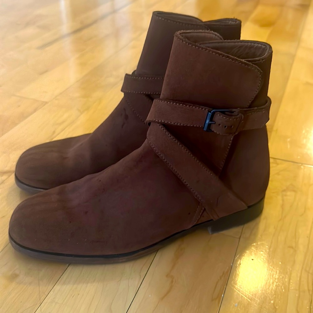 Tod’s Men Strap Chelsea Boot
